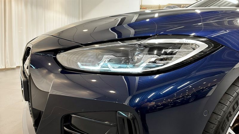BMW i4 bild 11