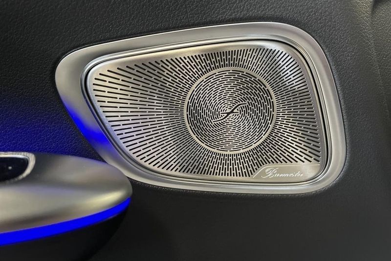 Mercedes GLC300 bild 16