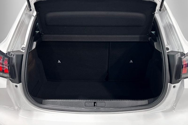Peugeot 208 bild 7