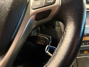 Toyota Avensis bild 17