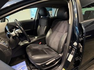 Toyota Avensis bild 10