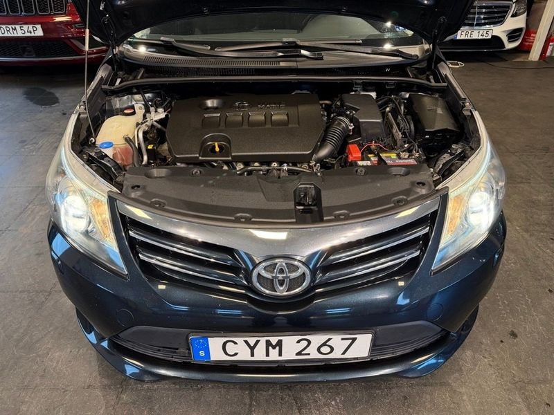 Toyota Avensis bild 24