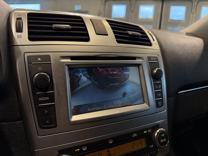 Toyota Avensis bild 13