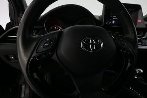 Toyota C-HR bild 15
