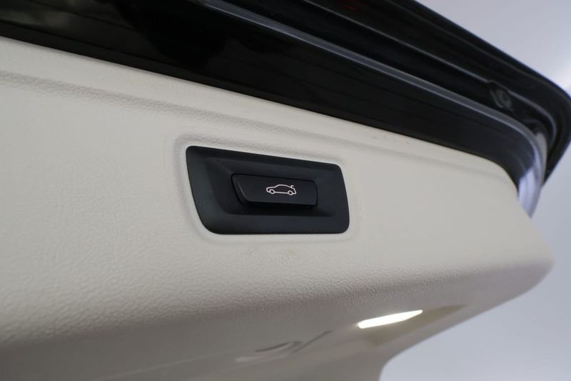 BMW 330 bild 10