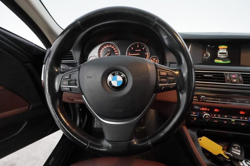 BMW 520 bild 15