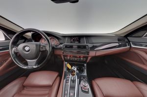 BMW 520 bild 13