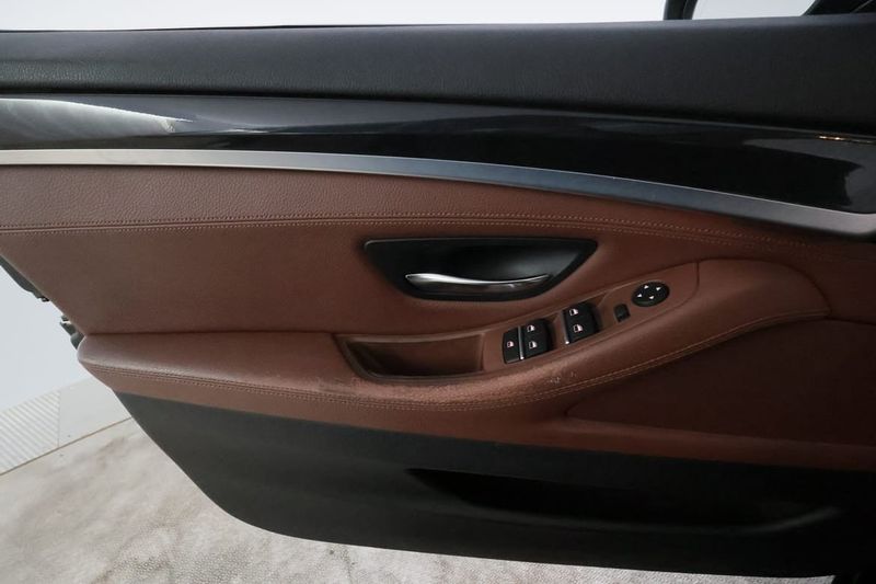 BMW 520 bild 32