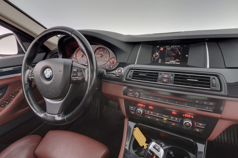 BMW 520 bild 14