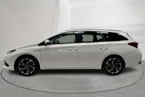 Toyota Auris bild 2