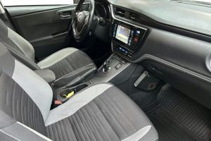 Toyota Auris bild 7