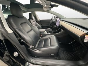 Tesla Model 3 bild 26