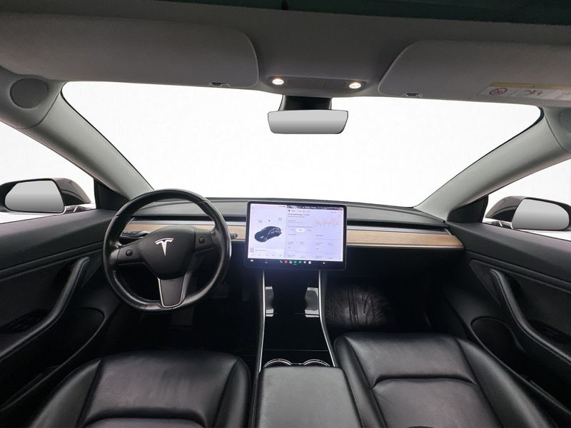 Tesla Model 3 bild 13