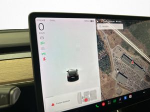 Tesla Model 3 bild 18