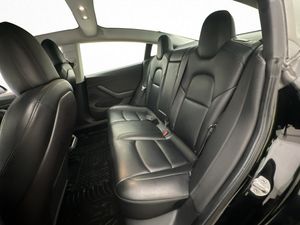 Tesla Model 3 bild 25
