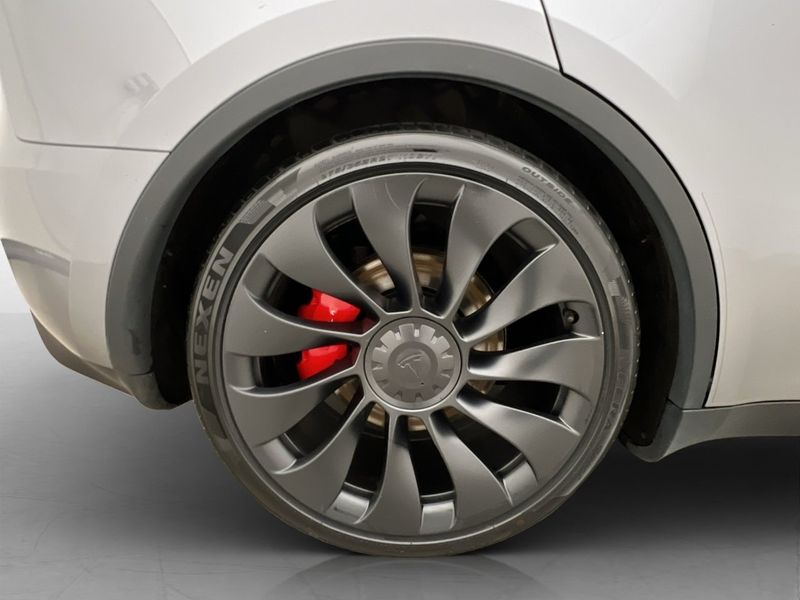 Tesla Model Y bild 32