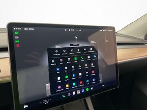 Tesla Model Y bild 26
