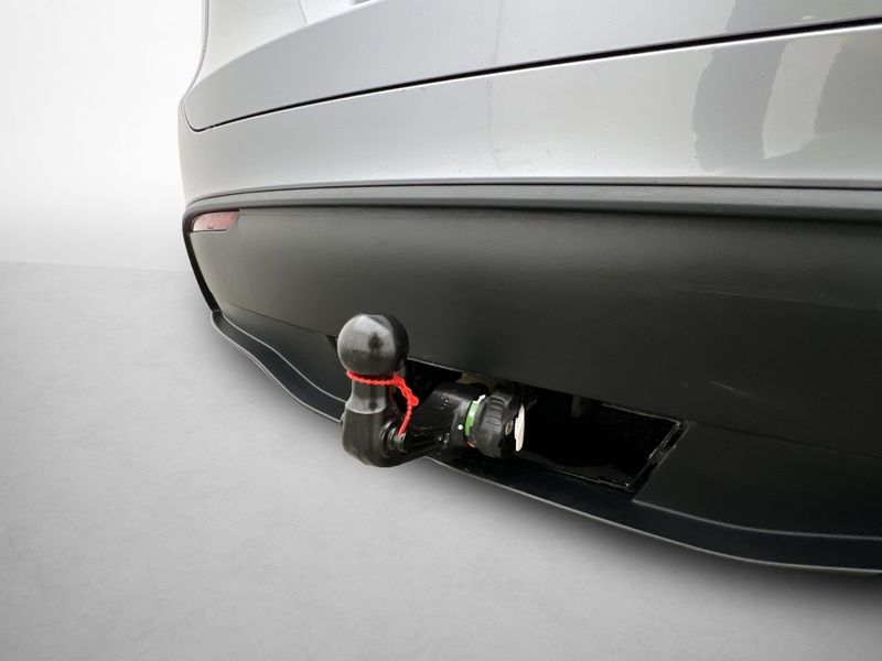 Tesla Model Y bild 10