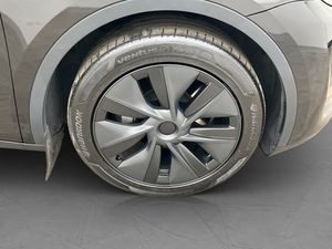 Tesla Model Y bild 34