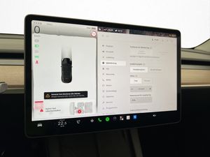 Tesla Model Y bild 25