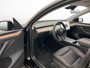 Tesla Model Y bild 11