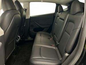 Tesla Model Y bild 29