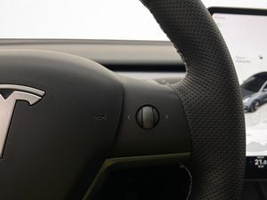 Tesla Model 3 bild 15