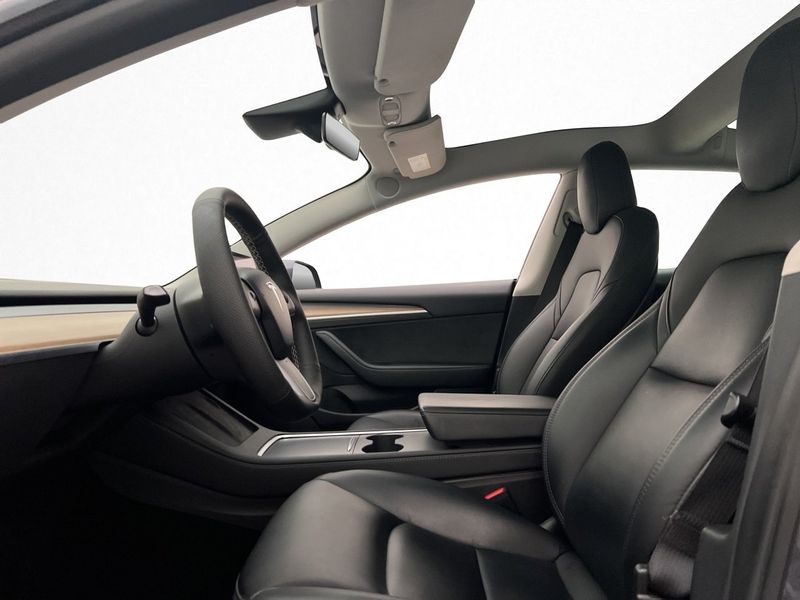 Tesla Model 3 bild 11