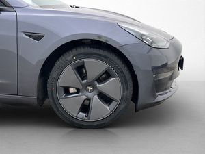 Tesla Model 3 bild 31