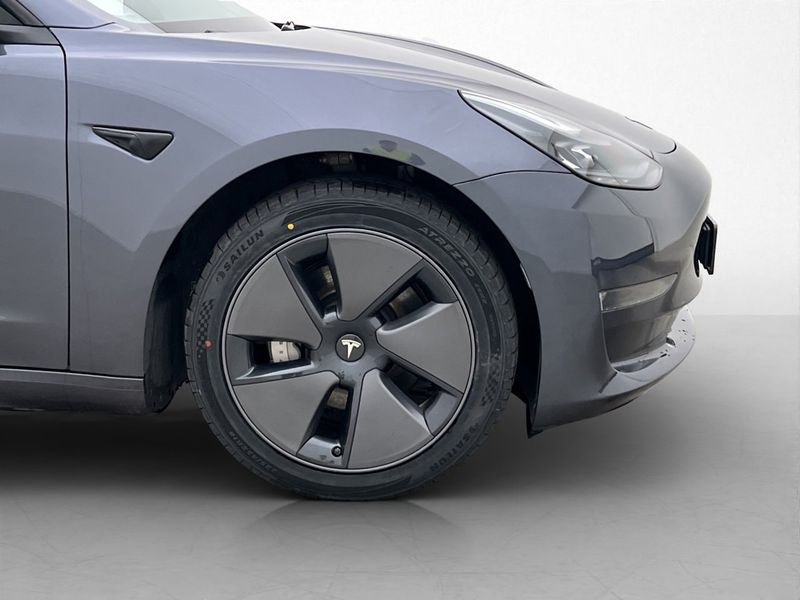 Tesla Model 3 bild 31