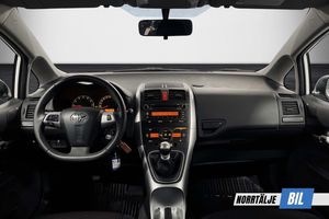 Toyota Auris bild 3