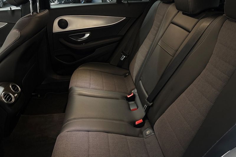 Mercedes E220 bild 12