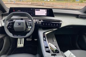 Peugeot e-3008 bild 6