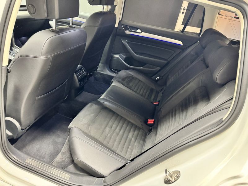 Volkswagen Passat bild 11