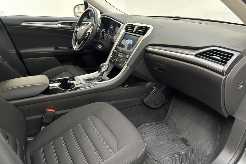Ford Mondeo bild 7