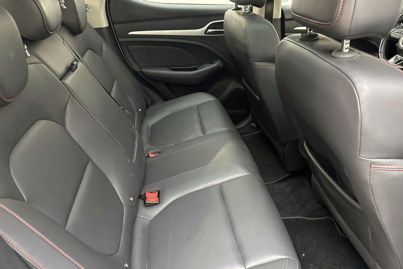 MG ZS EV bild 8