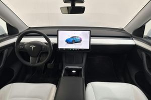 Tesla Model Y bild 6