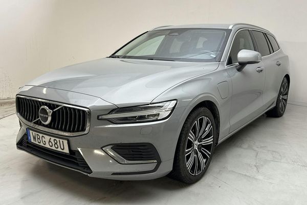Volvo V60 T6 AWD Recharge (350hk) - 2025