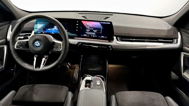 BMW iX2 bild 4