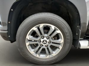 Mitsubishi L200 bild 33