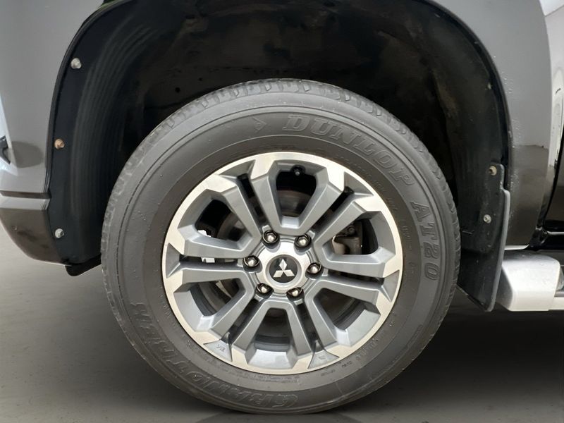 Mitsubishi L200 bild 33