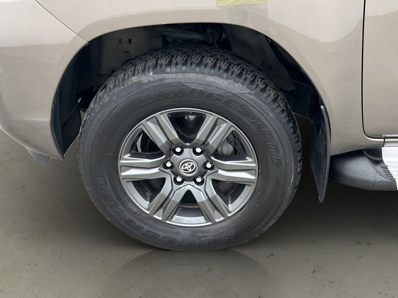 Toyota Hilux bild 29