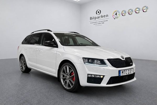 Skoda Octavia Kombi RS 2.0 TDI | Navigation | Värmare | 184hk - 2015