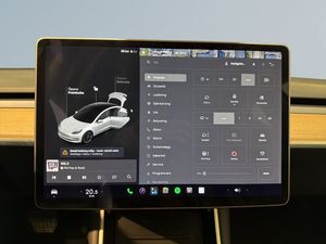 Tesla Model 3 bild 15