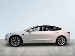 Tesla Model 3 bild 4