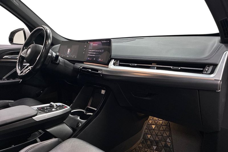 BMW iX1 bild 15