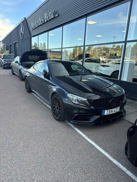 Mercedes C63 AMG