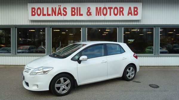 Toyota Auris 5-dörrar 1.6 Valvematic Plus Euro 5 - 2010