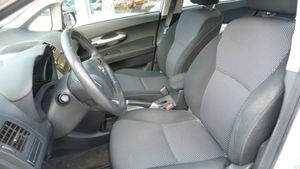 Toyota Auris bild 7
