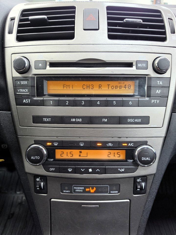 Toyota Avensis bild 13